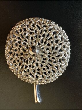 Vintage Silver Crochet Style Decorative With Stem Brooch